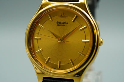 *MINT* Vintage SEIKO V701-1P70 Quartz Gold Dial Round 32mm Mens Watch