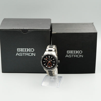 *NEAR MINT* Box & Paper SEIKO ASTRON 7X52-0AF0 Solar Black Round 47mm Mens Watch