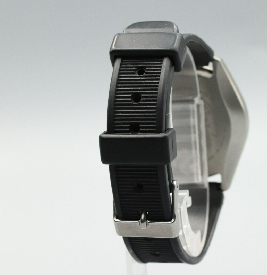 *MINT* Vintage CITIZEN YELLOWSTONE 7828‐H21963 Eco Drive Black Dial Mens Watch