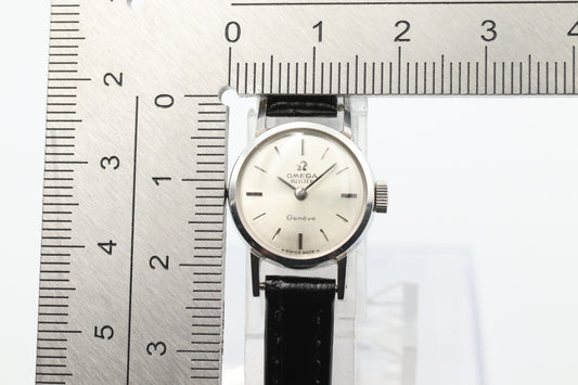 *N MINT* Vintage OMEGA Geneve Cal.484 Hand Winding Silver Dial Round Women Watch