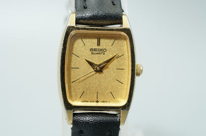 *N MINT* Vintage 1996 SEIKO Socie 2P21-5A90 Qz Gold Rectangle 17mm Women Watch