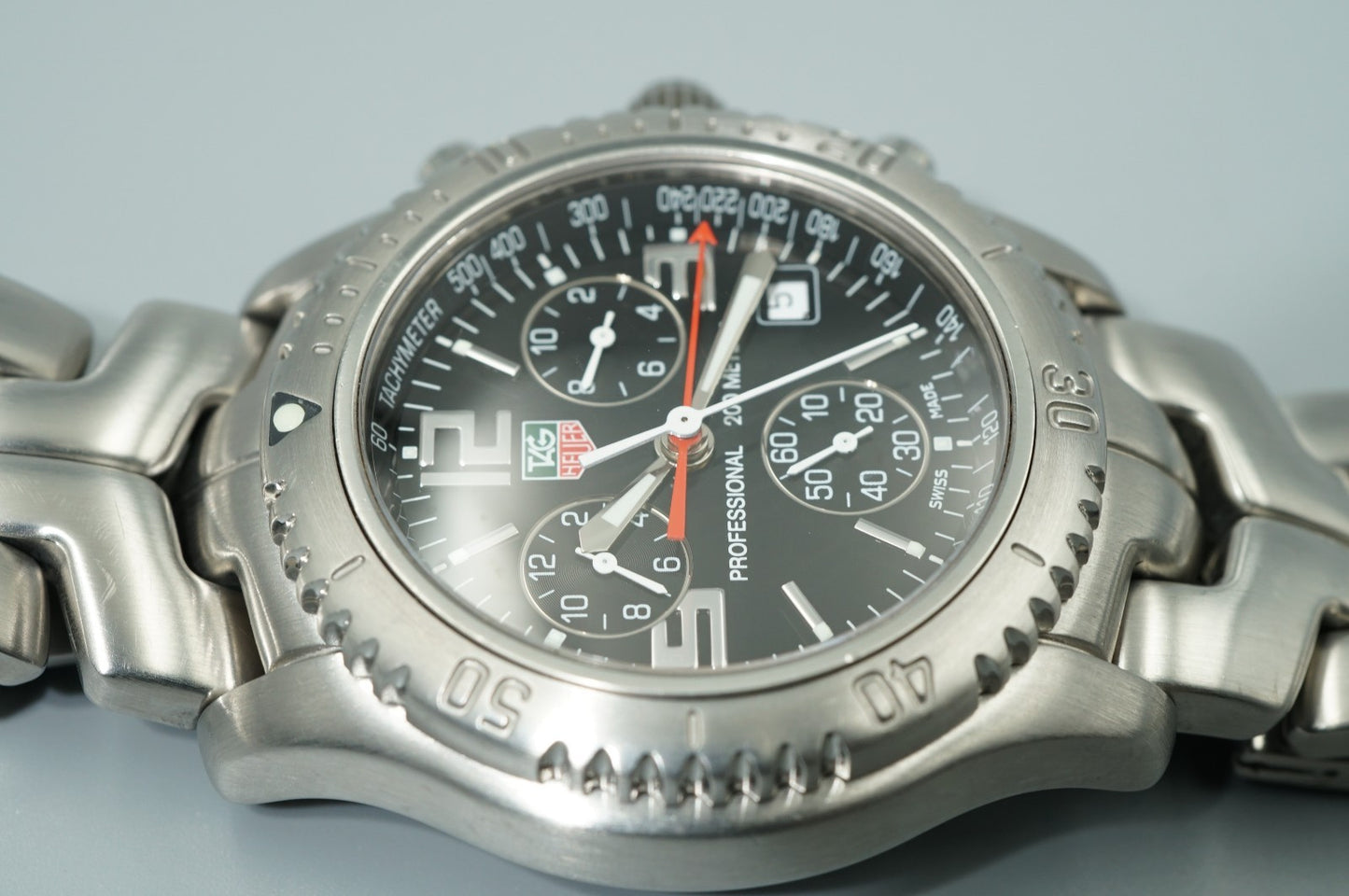 *TOP MINT* TAG HEUER Professional 2000 CT1111 Qz Black Round 41mm Mens Watch