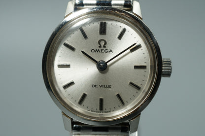 NEAR MINT Vintage OMEGA De Ville Hand Winding Silver Dial Round 22mm Women Watch