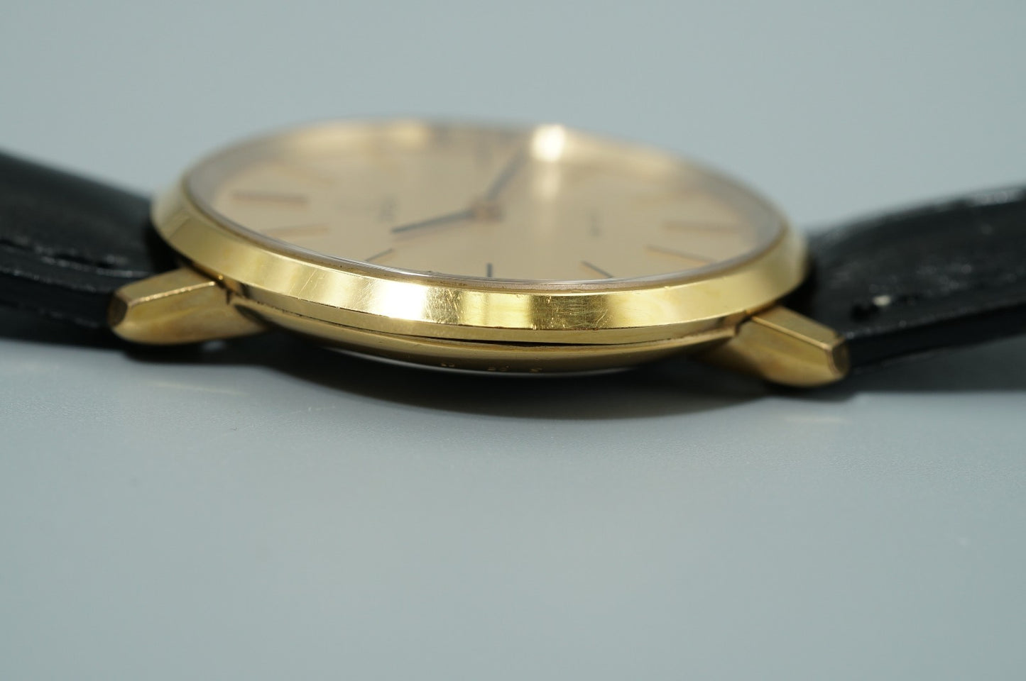 N MINT Vintage 1973 OMEGA De Ville Cal.625 Hand Wind Gold Round 33mm Mens Watch