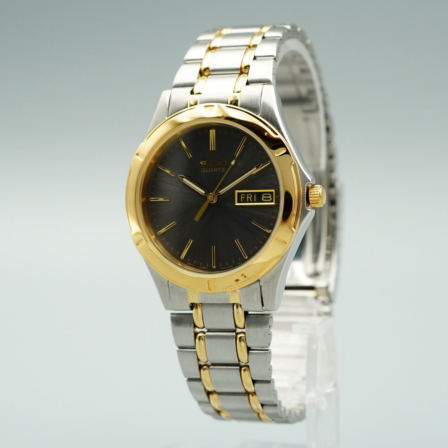 *MINT* Vintage 1994 SEIKO 7N43-6A09 Quartz Gray Dial Round 36mm Mens Watch