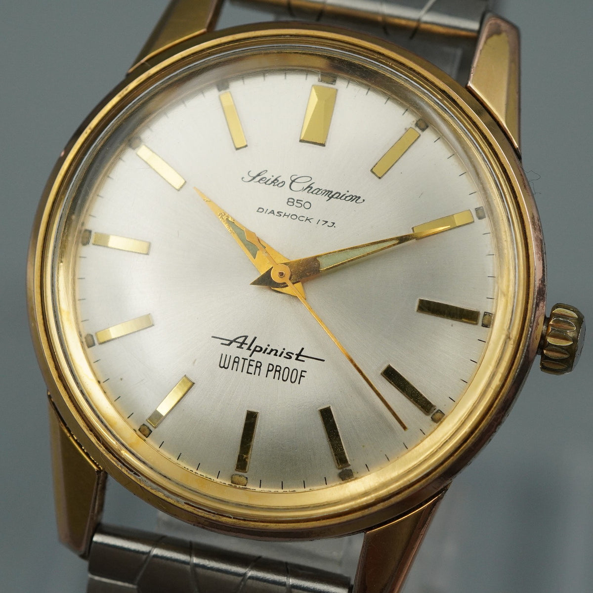 N MINT Vintage SEIKO Campion 850 Alpinist Hand Winding Silver 35mm Mens Watch