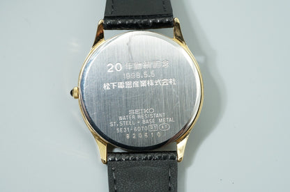 *NEAR MINT* Vintage 1998 SEIKO DOLCE 5E31-6070 Quartz Gold Round 31mm Mens Watch