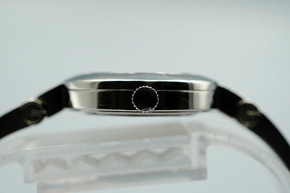 *NEAR MINT* Gucci Quartz Black Dial Round 26 mm Women,Ladies Watch