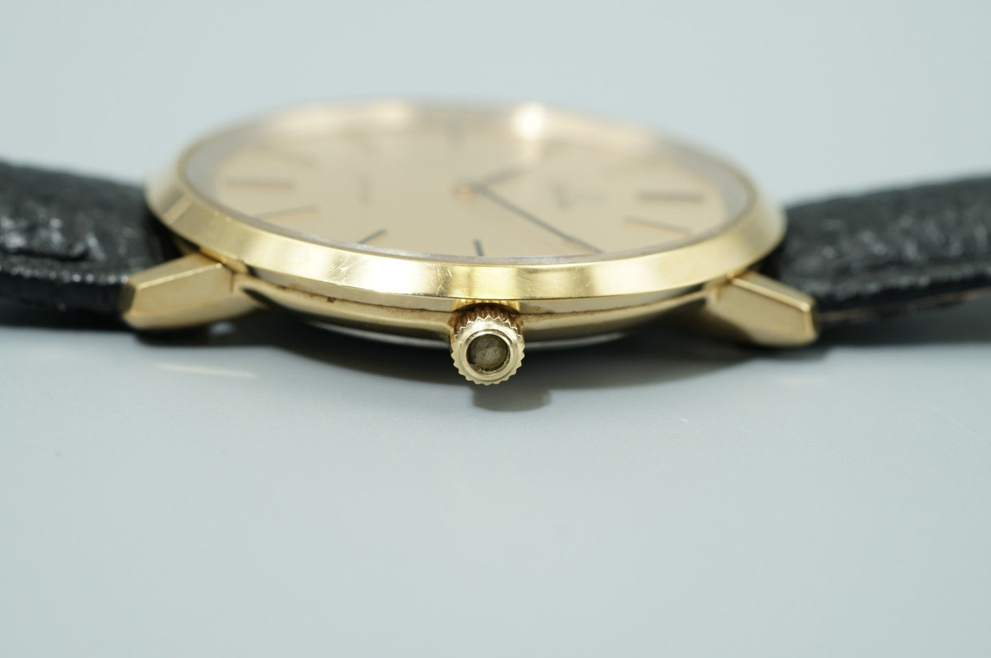 Vintage 1973 OMEGA De Ville Cal.625 Ref.111.0107 Hand Wind Gold 33mm Mens Watch