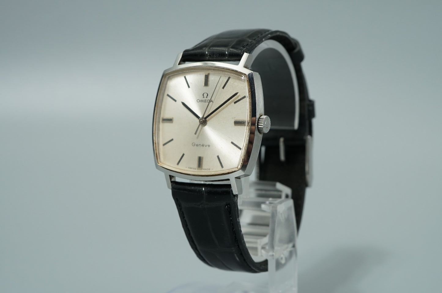 serviced Vintage 1970 OMEGA Geneve Cal.601 Hand Wind Silver 31mm Mens Watch