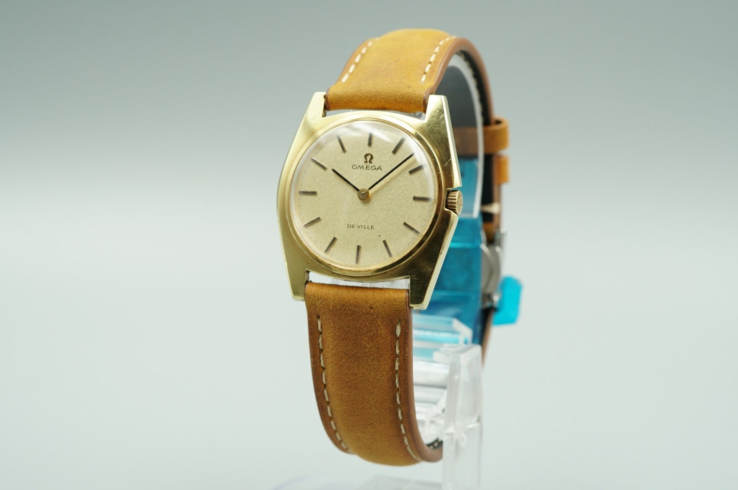 N MINT Vintage 1970 OMEGA De Ville Cal.620 Hand Wind Gold Round 32mm Mens Watch