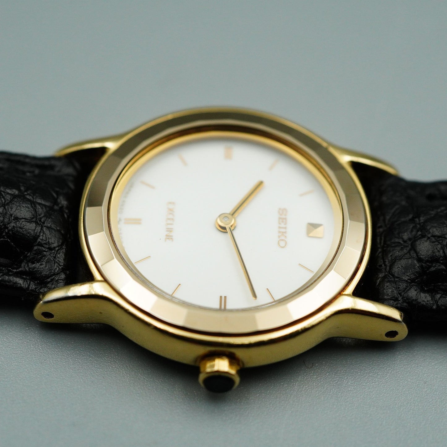 *NEAR MINT* Vintage SEIKO Exceline 4N20-0280 Qz White Round 22mm Women Watch