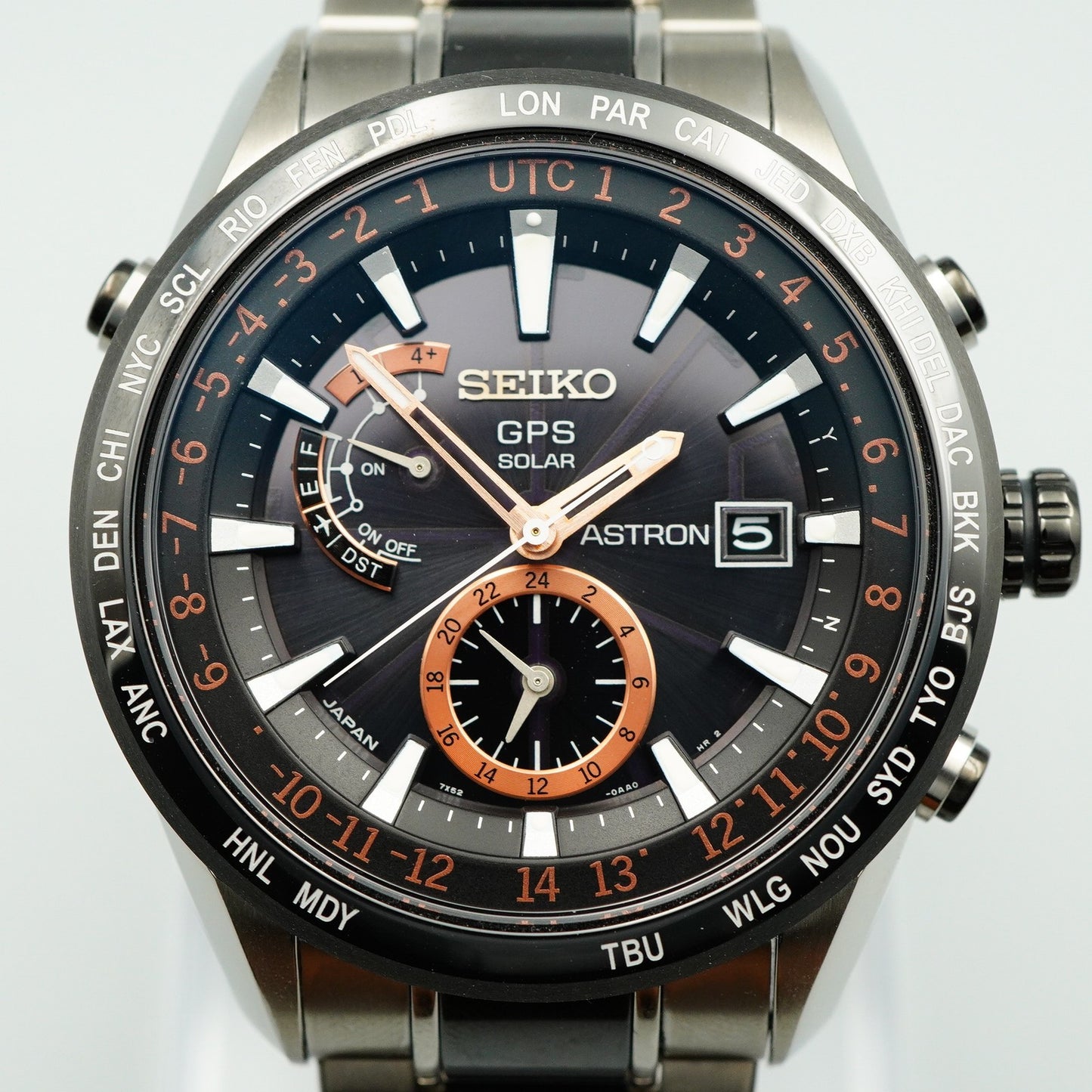 *NEAR MINT* Box & Paper SEIKO ASTRON 7X52-0AF0 Solar Black Round 47mm Mens Watch