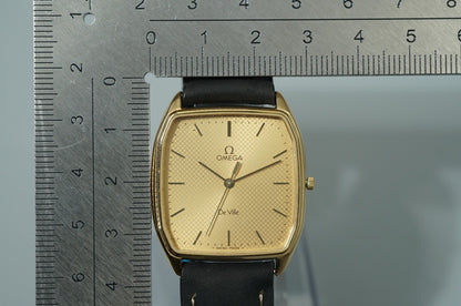 *NEAR MINT* OMEGA De Ville Cal.1417 Quartz Gold Dial Square 30mm Mens Watch