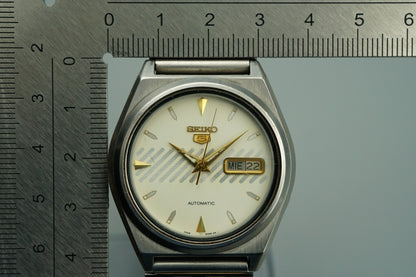 *Exc+5* Vintage 1982 SEIKO 5 7009-876A AT White Dial Round 38mm Mens Watch