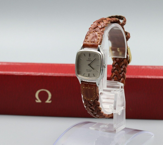 *NEAR MINT* Vintage OMEGA De Ville Quartz Silver Dial Square Women Watch