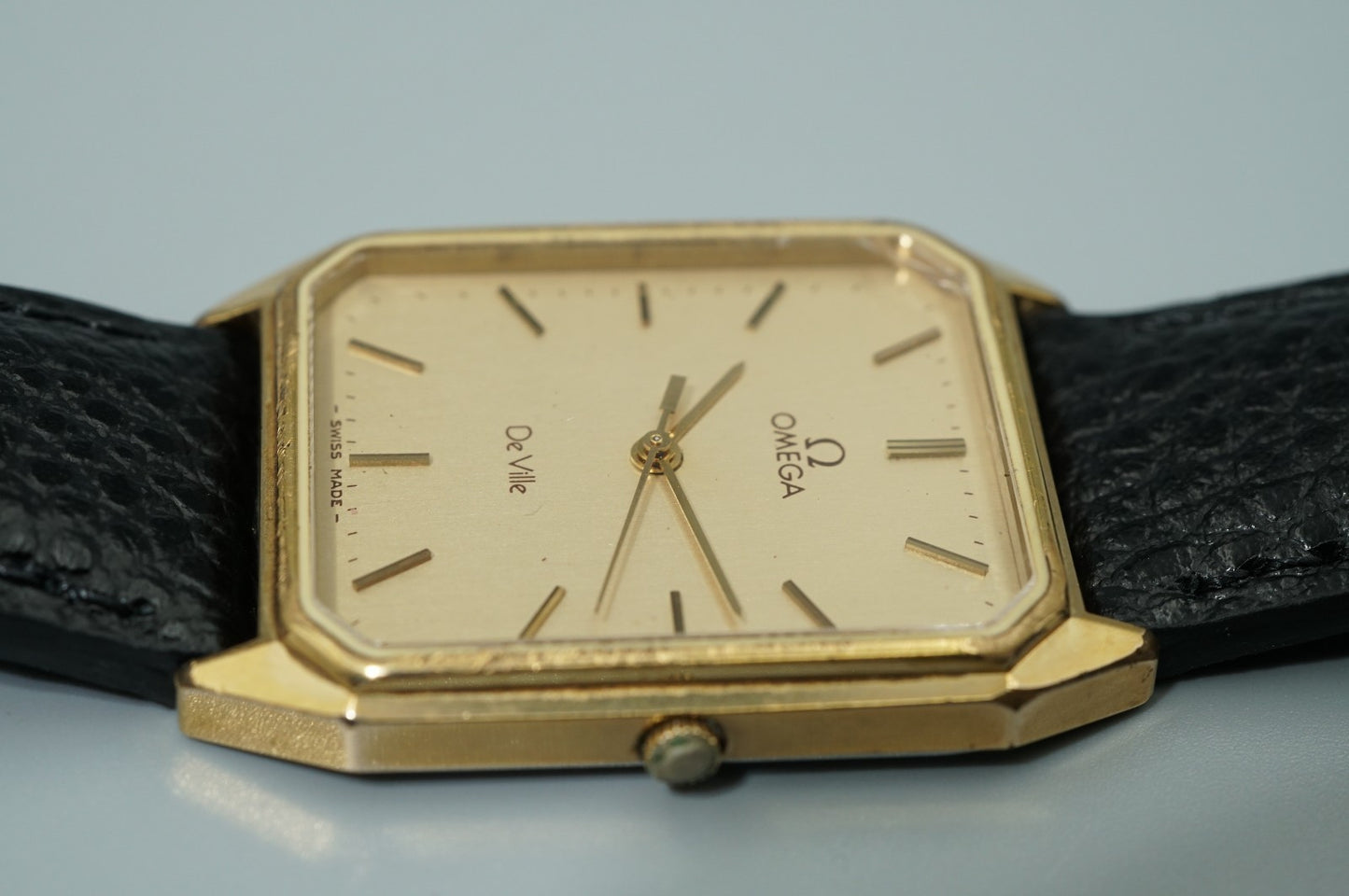 *Exc+4* Vintage 1982 OMEGA De Ville Cal.1417 Qz Gold Octagon 25mm Women Watch