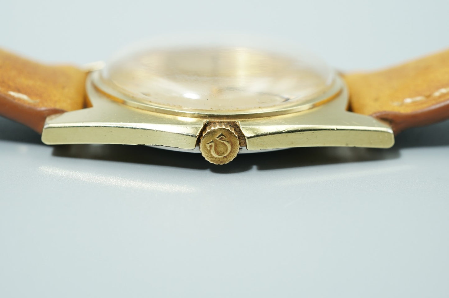 N MINT Vintage 1970 OMEGA De Ville Cal.620 Hand Wind Gold Round 32mm Mens Watch