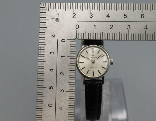 *NEAR MINT* Vintage OMEGA Geneve Cal.620 Hand Winding Silver Dial Women Watch