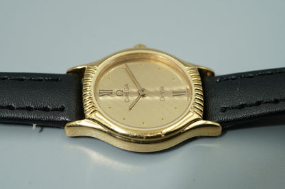 *NEAR MINT* Vintage OMEGA De Ville Cal.1450 Quartz Gold Dial 20mm Women Watch
