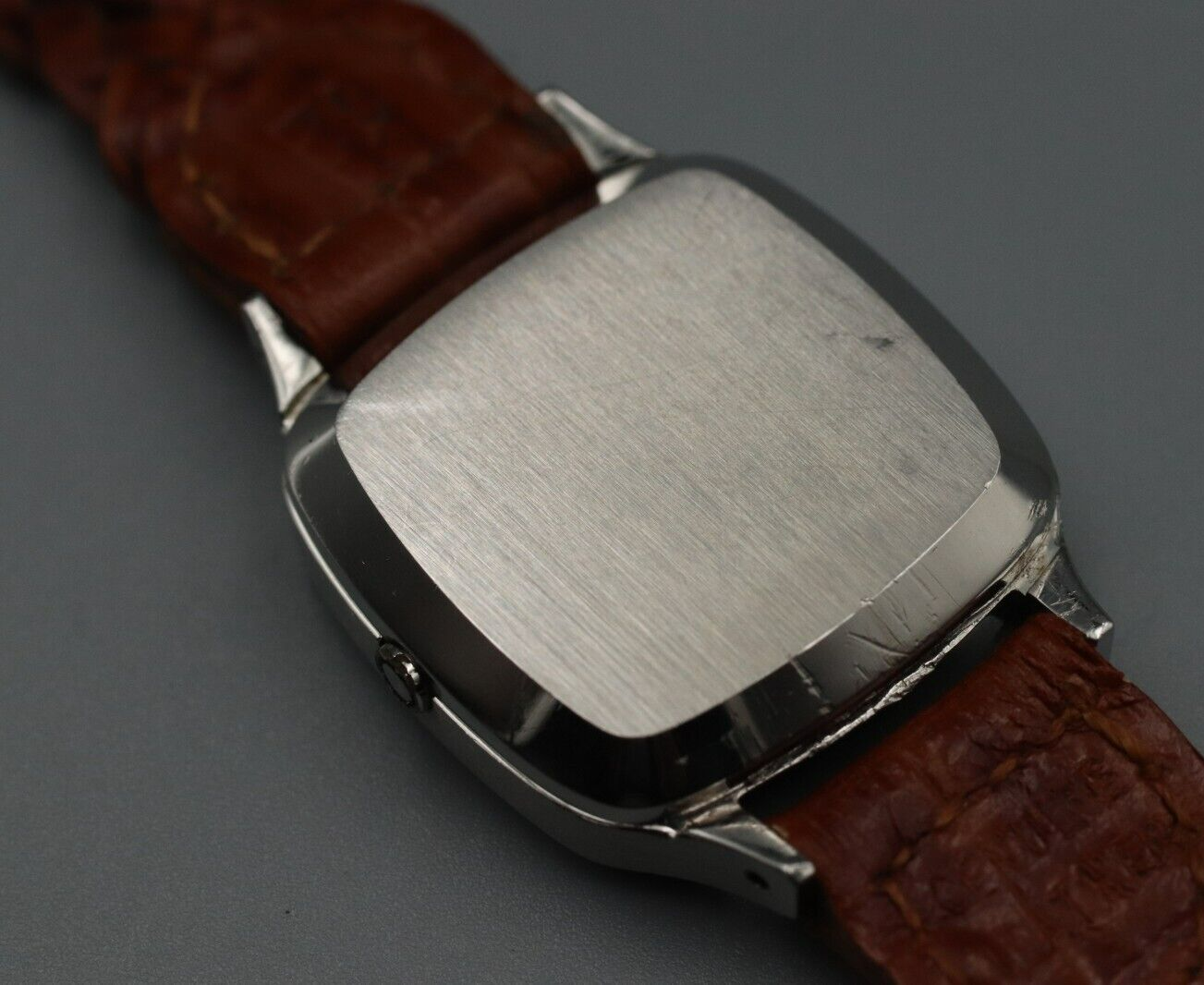*NEAR MINT* Vintage OMEGA De Ville Quartz Silver Dial Square Women Watch