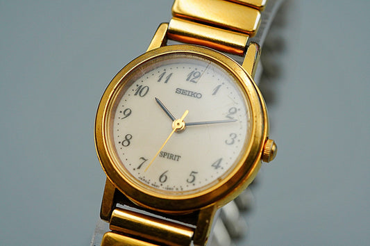 *Exc+5* Vintage 1999 SEIKO SPIRIT 4N21-0640 Quartz White Round 22mm Women Watch