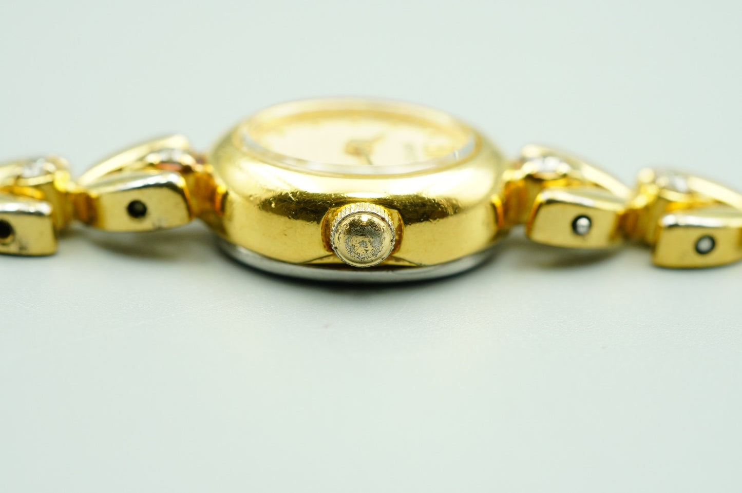 *N MINT* Vintage 1980s SEIKO 8P Diamond 1E20-6050 Qz Gold Round 13mm Women Watch