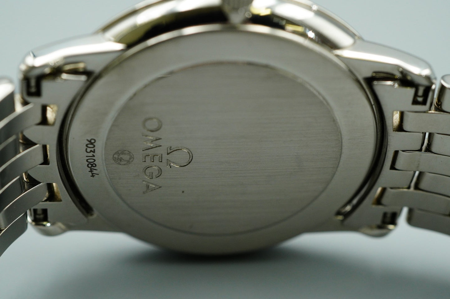 *MINT* OMEGA De Ville 424.10.27.60.01.001 Qz Black Round 34mm Mens Watch