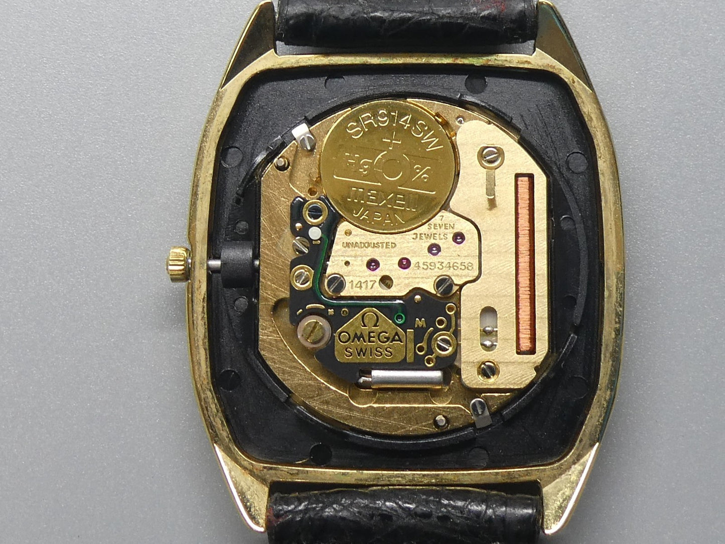*NEAR MINT* Vintage 1982 OMEGA De Ville Cal.1417 Qz Black Square 30mm Mens Watch