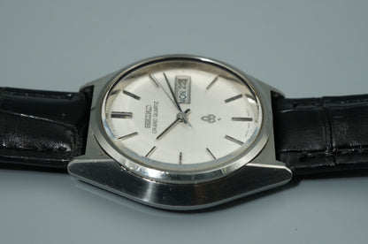 *NEAR MINT* Vintage 1976 SEIKO  Vintage 4843-8041 Qz White Round 37mm Mens Watch