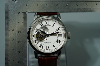 *N MINT++*  SEIKO  4R39-00K0 Automatic White Dial Round 39mm Mens Watch