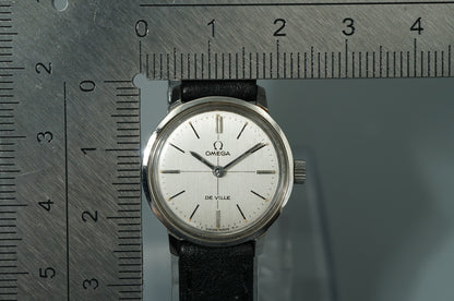 *N MINT* Vintage OMEGA De Ville Hand Winding Silver Cross Line 22mm Women Watch