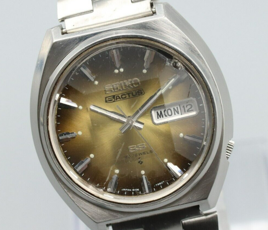 1974/5 Vintage Seiko 5 Actus 6106-7700 Watch Automatic Khaki Dial Day Date 23J