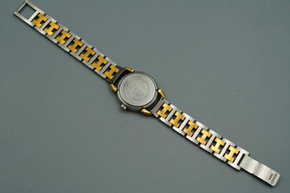 *NEAR MINT* Vintage 1990s HERMES Pullman Qz White Round 24mm Women Watch
