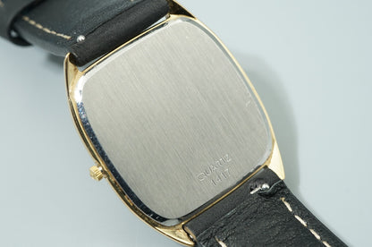 *NEAR MINT* OMEGA De Ville Cal.1417 Quartz Gold Dial Square 30mm Mens Watch