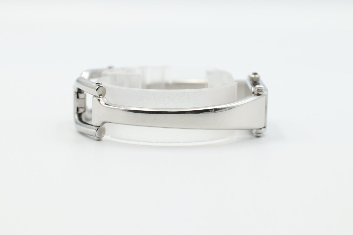 *NEAR MINT* Vintage GUCCI 1500L Quartz Silver Dial Rectangle Women Watch