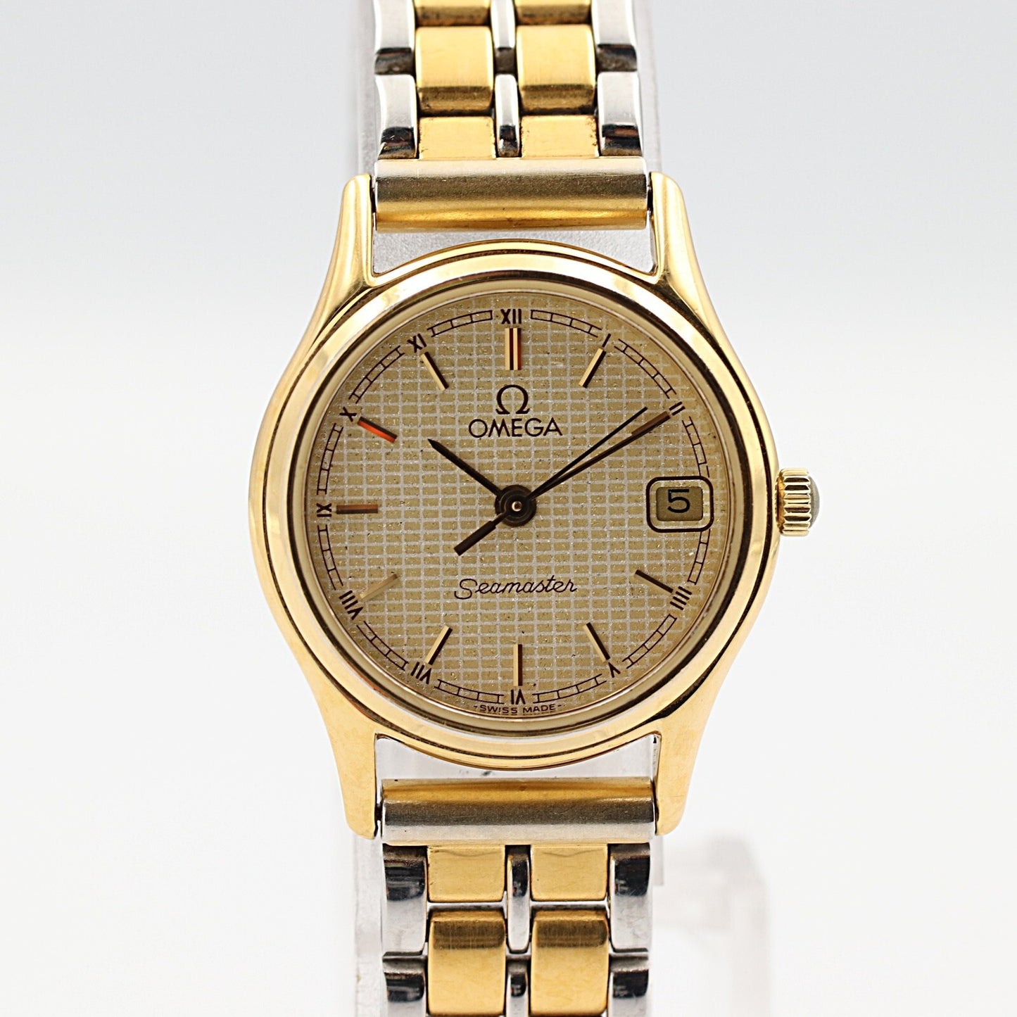 *NEAR MINT* Vintage 1984 OMEGA Seamaster Qz Gold Round 23mm Women,Ladies Watch