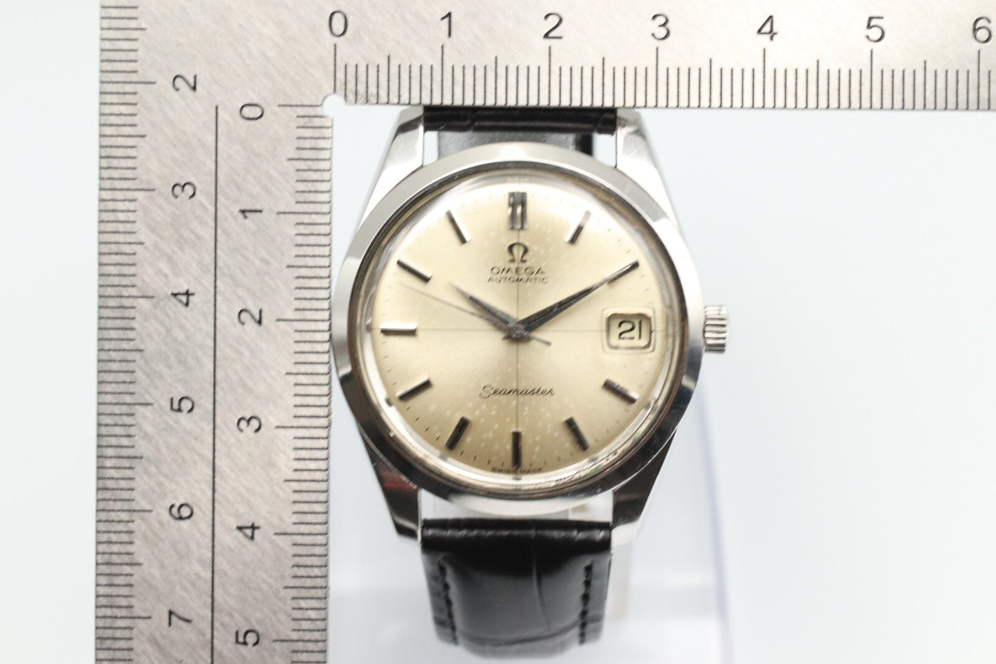 *Exc+5* Vintage OMEGA Seamaster 200m Cal.565 Hand Winding Silver Dial Mens Watch