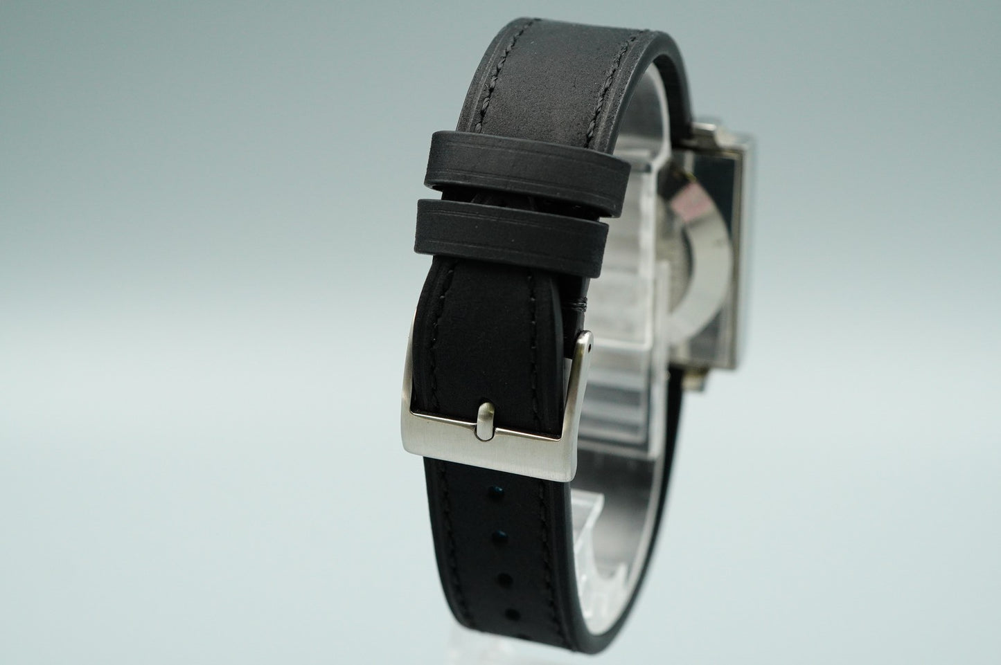 N MINT Vintage SEIKO 5 ACTUS 6106-5440 Automatic Black Rectangle 33mm Mens Watch