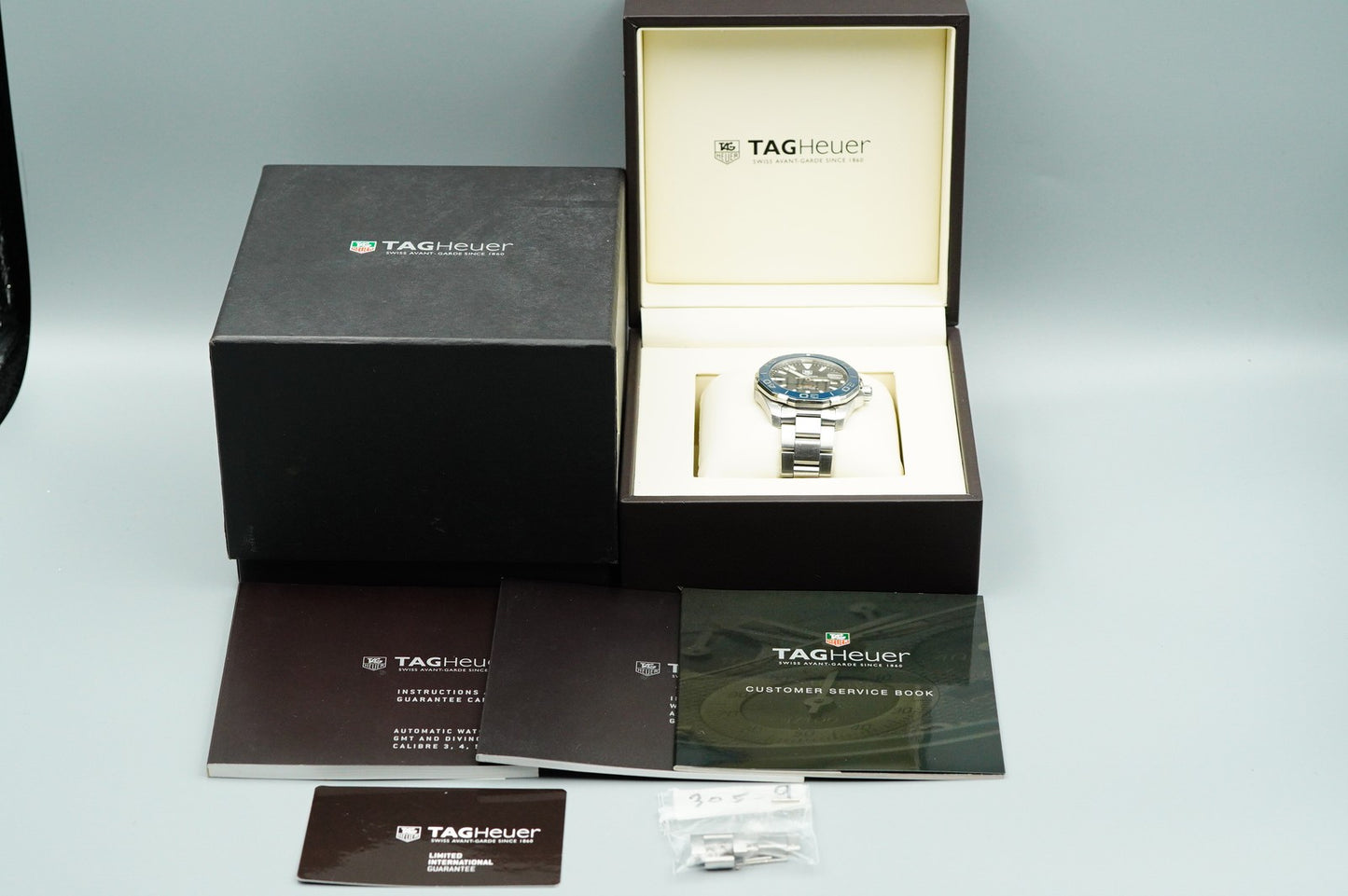 *NEAR MINT*  TAG HEUER Aquaracer WAY2110 Automatic Blue Round 41mm Mens Watch