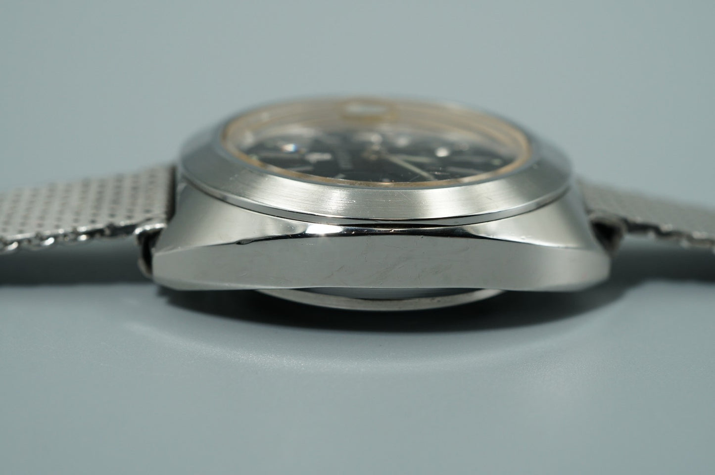 *NEAR MINT* Vintage CITIZEN Date Star GN-3-S Qz Black Round 27mm Women Watch