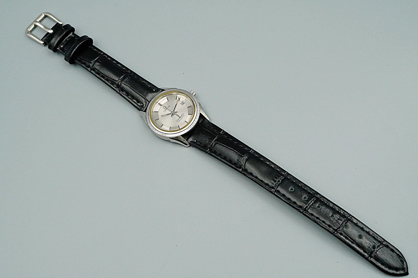 RARE *N MINT* Vintage OMEGA Seamaster pie pan Dial Cal.1380 Qz 25mm Women Watch
