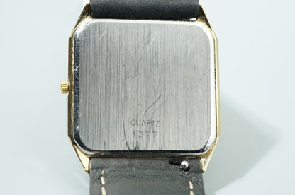 *NEAR MINT* Vintage 1986 OMEGA De Ville Cal.1377 Qz Gold Square 28mm Mens Watch