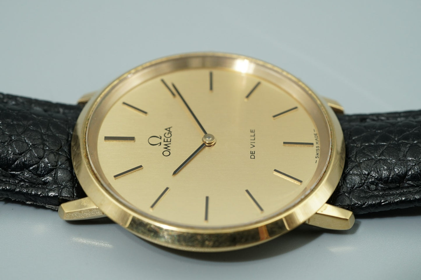 Vintage 1973 OMEGA De Ville Cal.625 Ref.111.0107 Hand Wind Gold 33mm Mens Watch