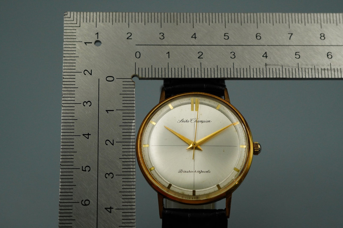 *Exc+5* Vintage SEIKO 15026E Hand Winding Silver Dial Round 35mm Mens Watch
