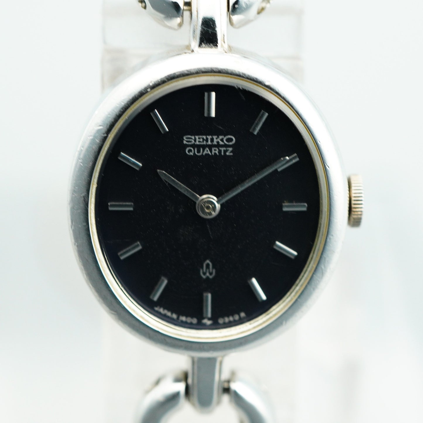 *Exc+5* Vintage SEIKO Vintage 1400-5180 Quartz Black Round 18mm Women Watch