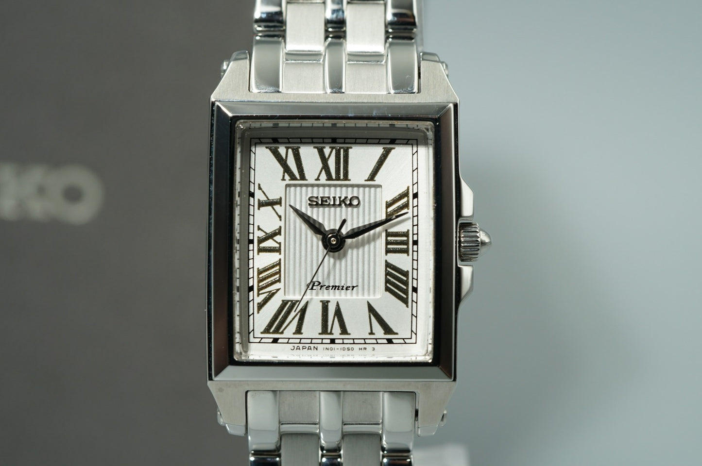*MINT* SEIKO Premier 1N01-0RJ0 Quartz White Dial Square 22mm Women,Ladies Watch