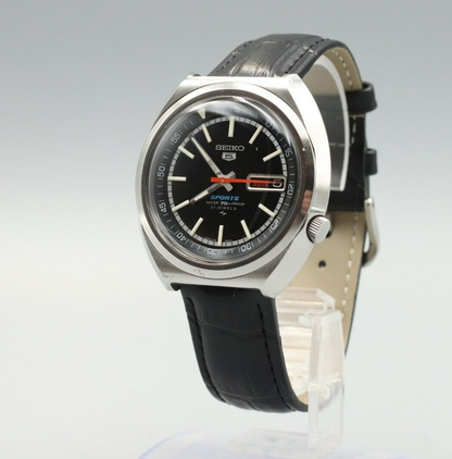 *NEAR MINT* Vintage SEIKO 5 Sports 7019-6010 Automatic Black Dial 21J Mens Watch