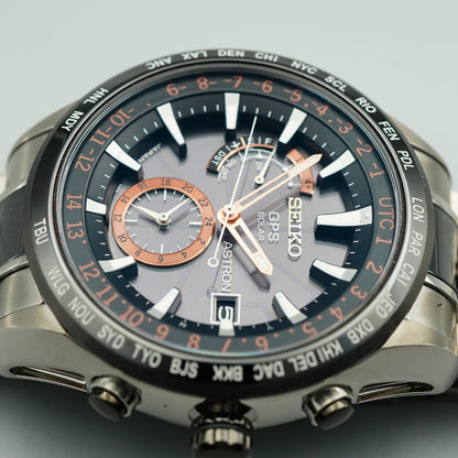 *NEAR MINT* Box & Paper SEIKO ASTRON 7X52-0AF0 Solar Black Round 47mm Mens Watch