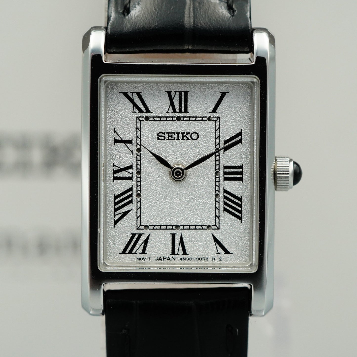 *MINT* Box & Paper SEIKO 4N30-00H0 Quartz Silver Dial Square 19mm Women Watch